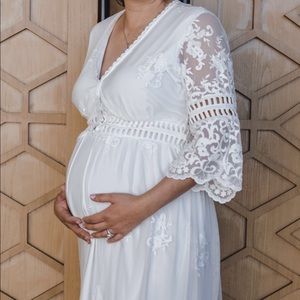 Maternity lace dress